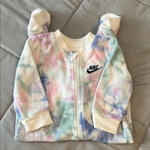 Nike Fleece Sleeper